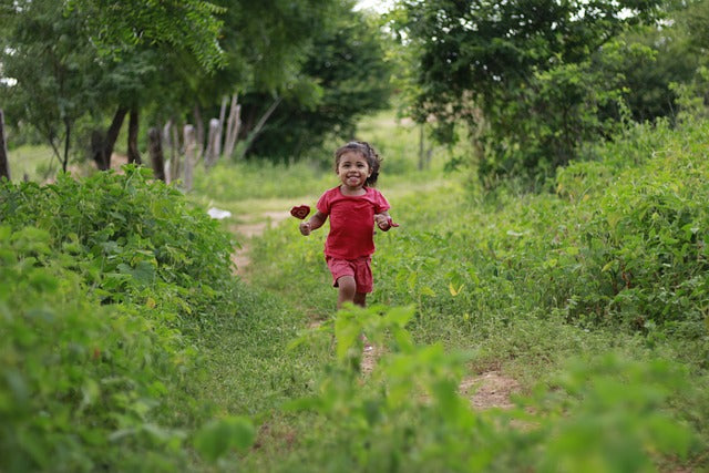 ¿Cuánto debe caminar un niño de dos años?