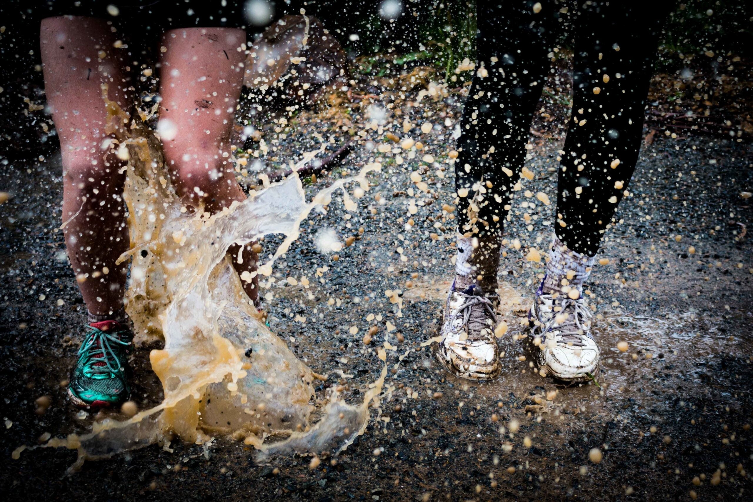 ¿Por qué siento los pies mojados?