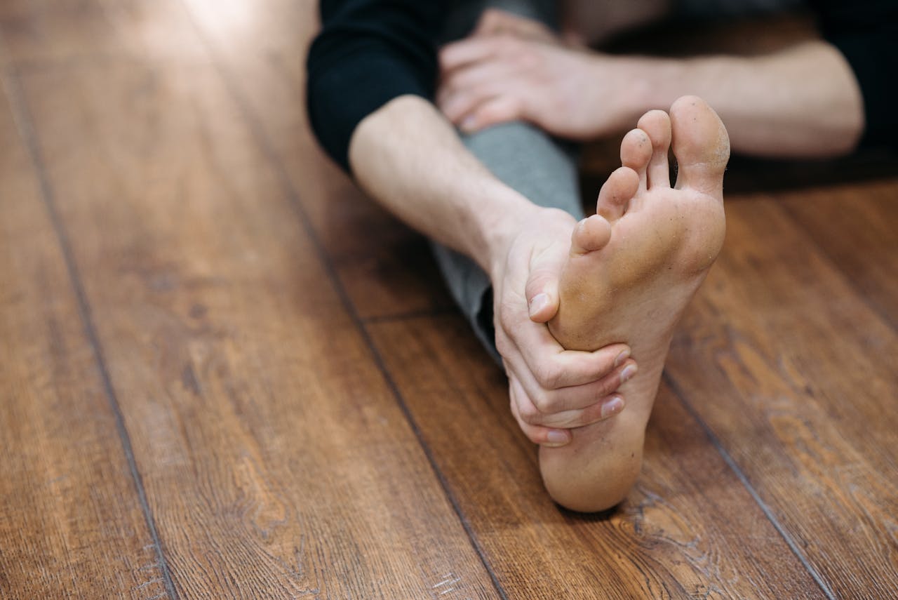 Cómo evitar la fascitis plantar en pádel: lo que el talón te está intentando decir