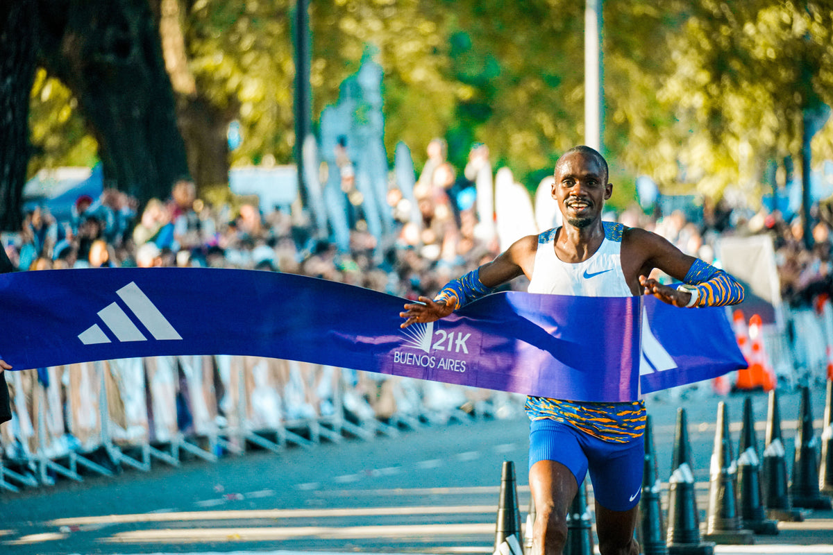Cómo preparar tus pies para una carrera de 10K o media maratón: la guía que nadie te da