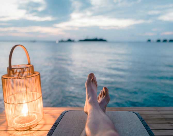 Cómo descansar los pies y piernas de forma adecuada